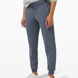 Lululemon On the Fly Jogger Flux Luxtreme in Iron Blue
